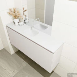 MONDIAZ OLAN 120cm Toiletmeubel Linen. LEX Wastafel Talc Midden Geen Kraangat -Duravit Verkoop badkamermeubel olan linen model lex talc right 0026