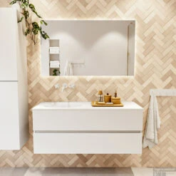 MONDIAZ VICA 120cm Badmeubel Onderkast Talc 2 Lades. Wastafel Moon Links Zonder Kraangat, Kleur Talc Met Spiegel LED. -Duravit Verkoop badkamermeubel vica talc moon talc set1 0027