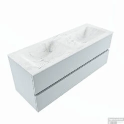 MONDIAZ VICA-DLUX 130cm Badmeubel Onderkast Clay 2 Lades. Inbouw Wastafel CLOUD Dubbel 2 Kraangaten, Kleur Opalo, En Spiegel Model SPOT