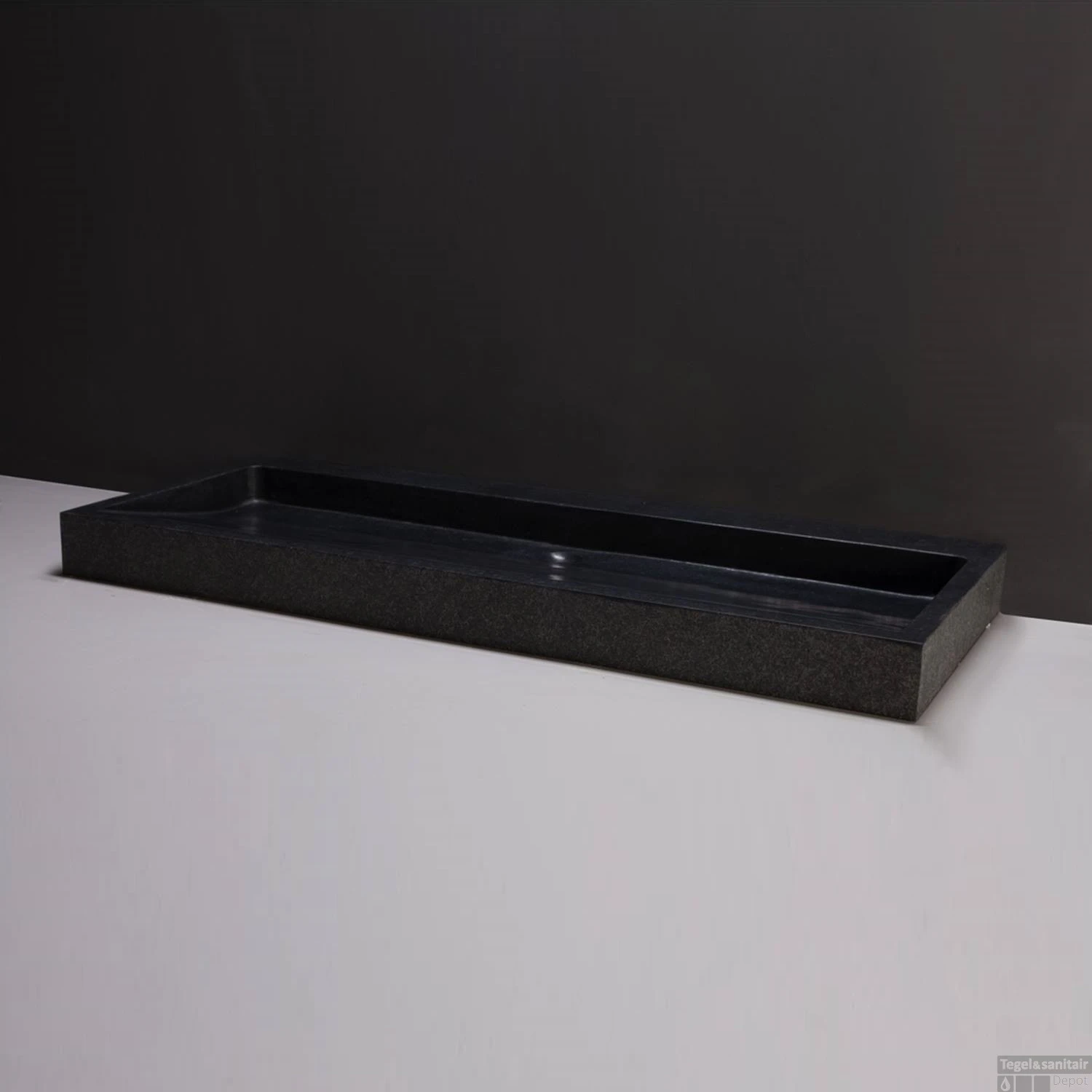 Wastafel Forzalaqua Palermo Graniet Gezoet Gebrand Met Kraangat Zwart 100,5x51,5x9 Cm 1 Wastafel Forzalaqua Palermo Graniet Gezoet Gebrand Met Kraangat Zwart 100,5x51,5x9 Cm