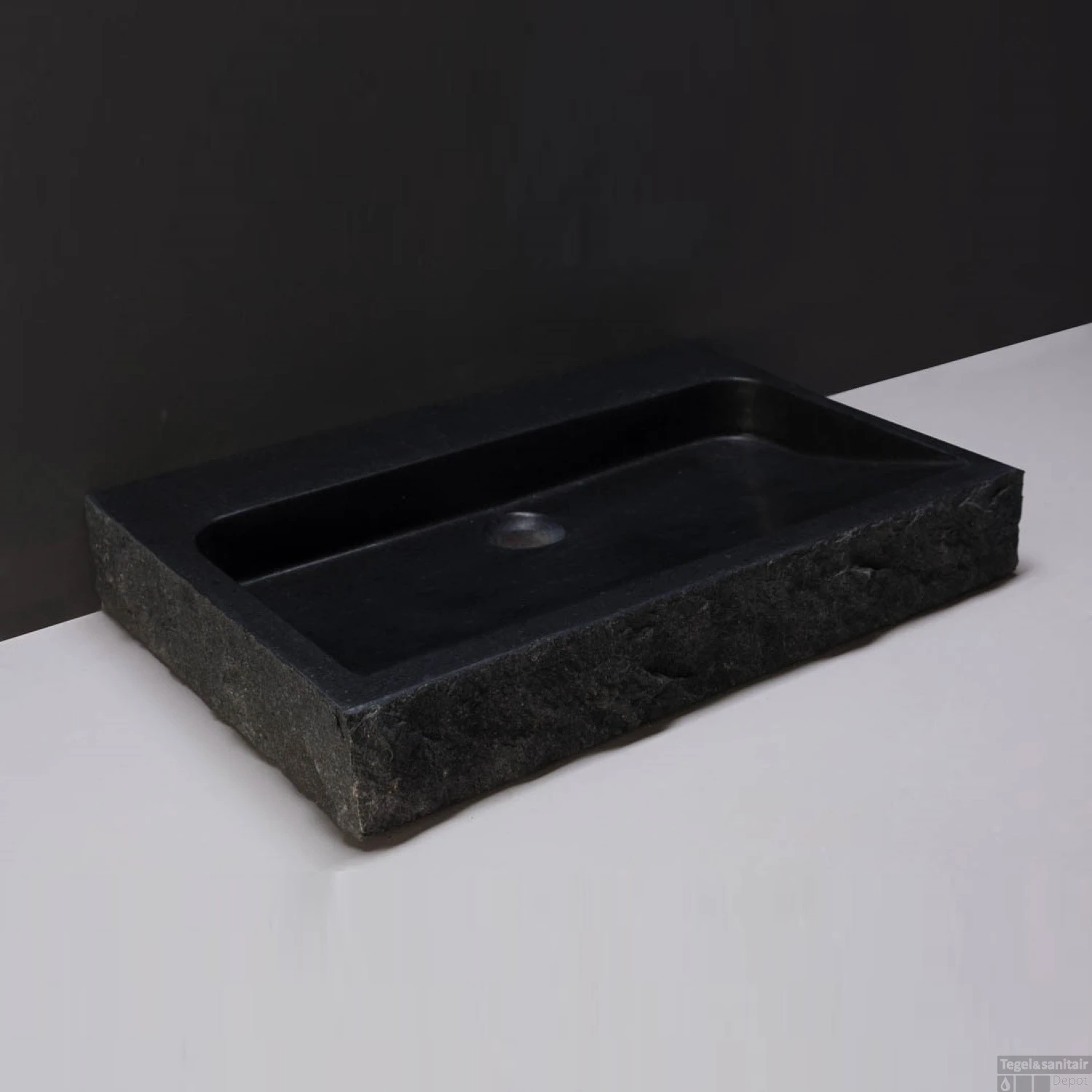 Wastafel Forzalaqua Palermo Graniet Gezoet Gekapt Met Kraangat Zwart 60x40x9 Cm 1 Wastafel Forzalaqua Palermo Graniet Gezoet Gekapt Met Kraangat Zwart 60x40x9 Cm