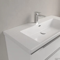 Wastafel Villeroy & Boch Subway 3.0 Met CeramicPlus 1 Kraangat Met Overloop 100x47x16.5 Cm Stone White 10 Wastafel Villeroy & Boch Subway 3.0 Met CeramicPlus 1 Kraangat Met Overloop 100x47x16.5 Cm Stone White -Duravit Verkoop wastafel villeroy boch subway 3.0 100x47x16.5 cm stone white sfeer3